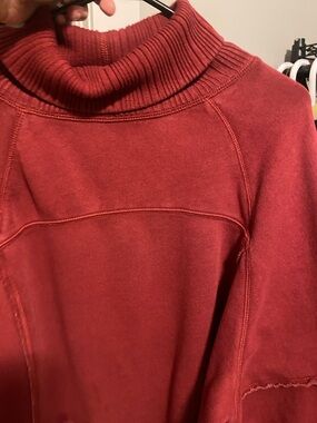 AERIE DARK RED SWEATER LARGE